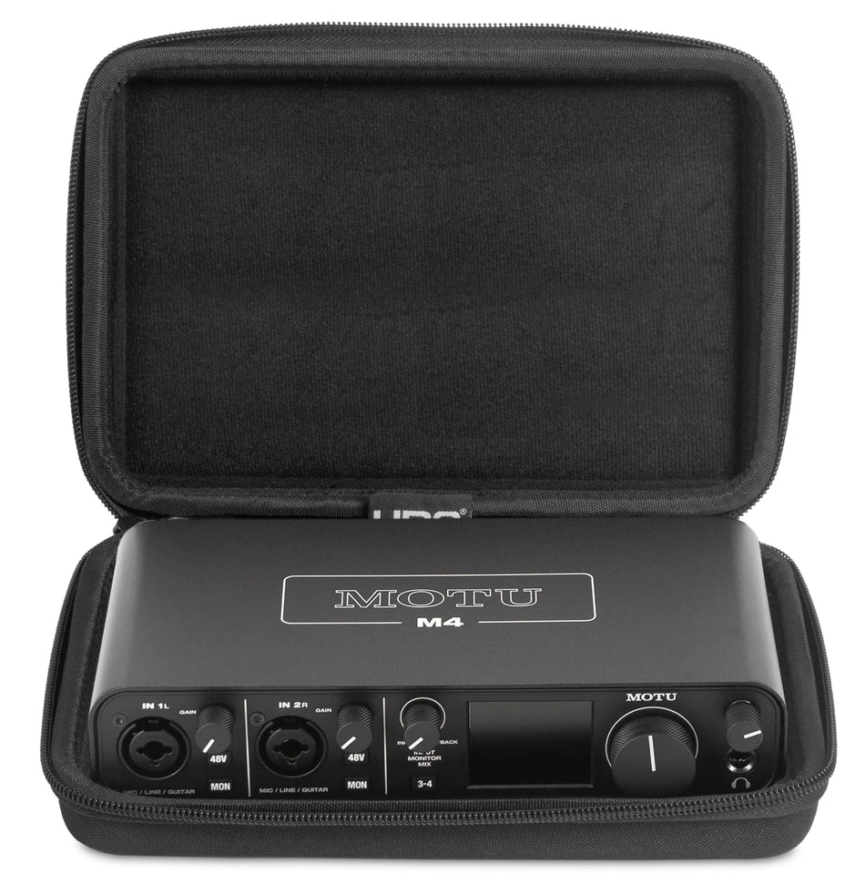 MOTU Pack M4 + UDG U8498BL - Interfaz de Audio USB-C de 4 Canales con Estuche Rígido de Transporte