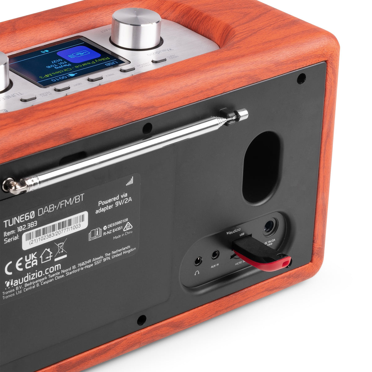 Audizio Tune60 - Radio portátil DAB+ y FM de estilo retro en madera de cereza con Bluetooth 5.0 y 40W - Tempo Shop