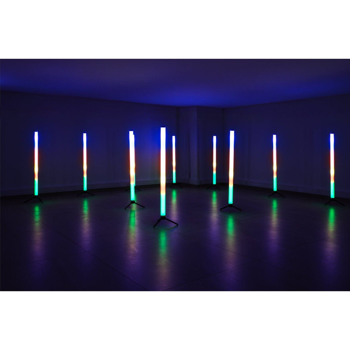 AFX Light SPECTRA-TUBES-FC – 10 tubos LED recargables IP65 RGBW de 1 m en flight case - Tempo Shop