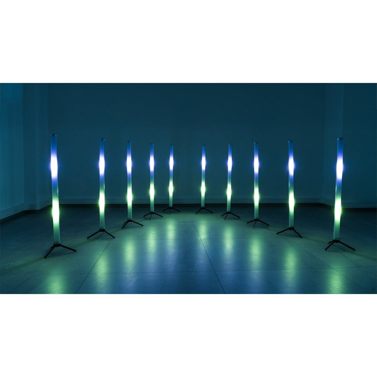 AFX Light SPECTRA-TUBES-FC – 10 tubos LED recargables IP65 RGBW de 1 m en flight case - Tempo Shop