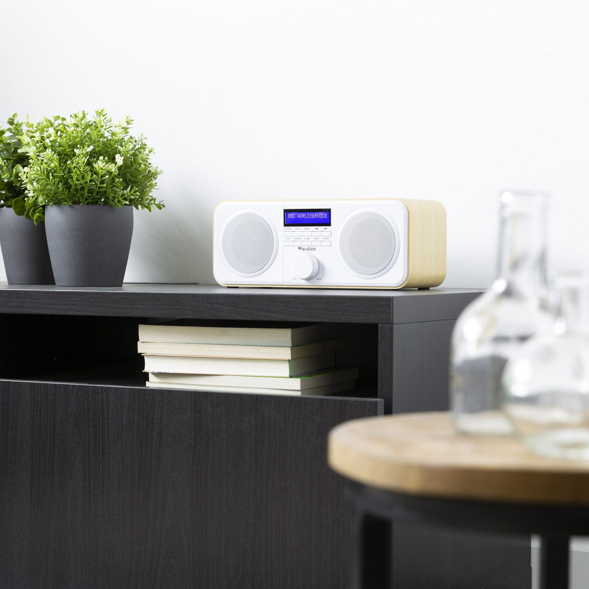 Audizio Novara - Radio estéreo DAB+ en color blanco - Tempo Shop