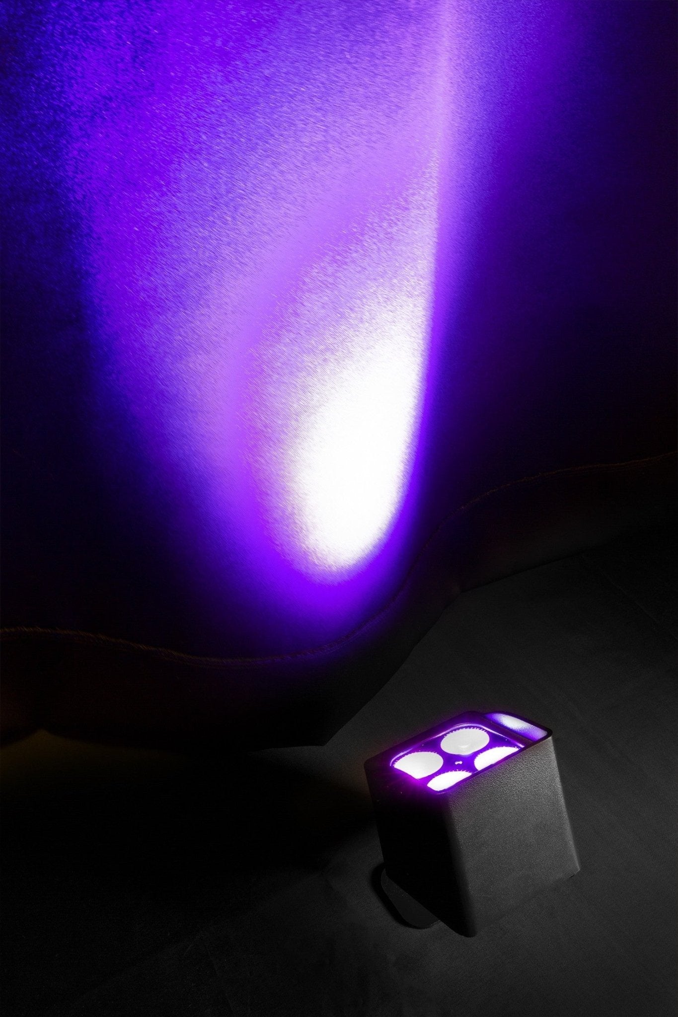 beamZ BBP44 - Foco Mini Uplight a batería 4x 4W Outdoor - Tempo Shop