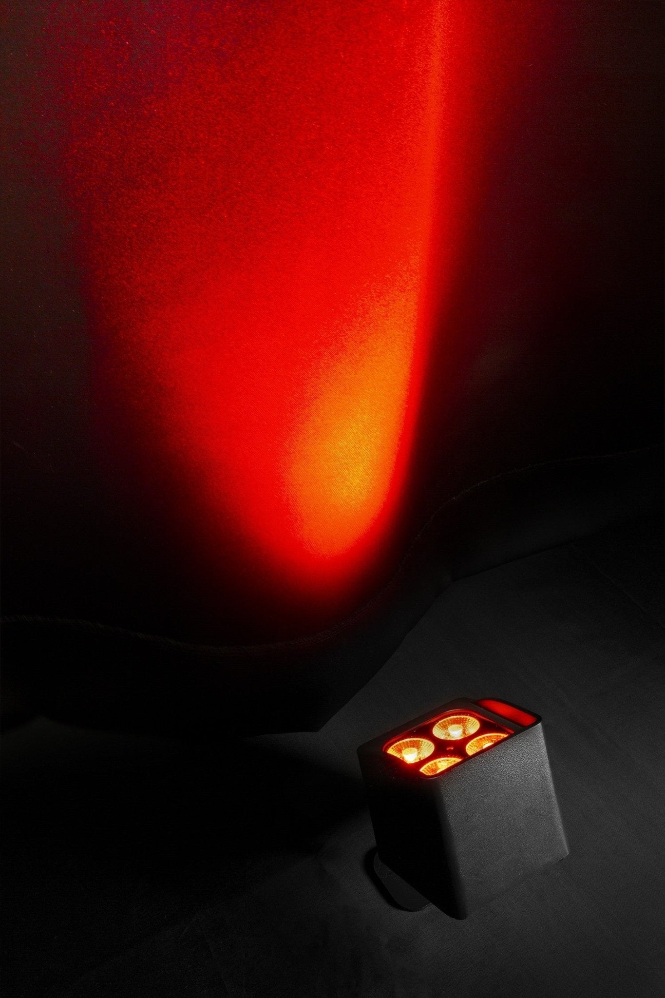 beamZ BBP44 - Foco Mini Uplight a batería 4x 4W Outdoor - Tempo Shop