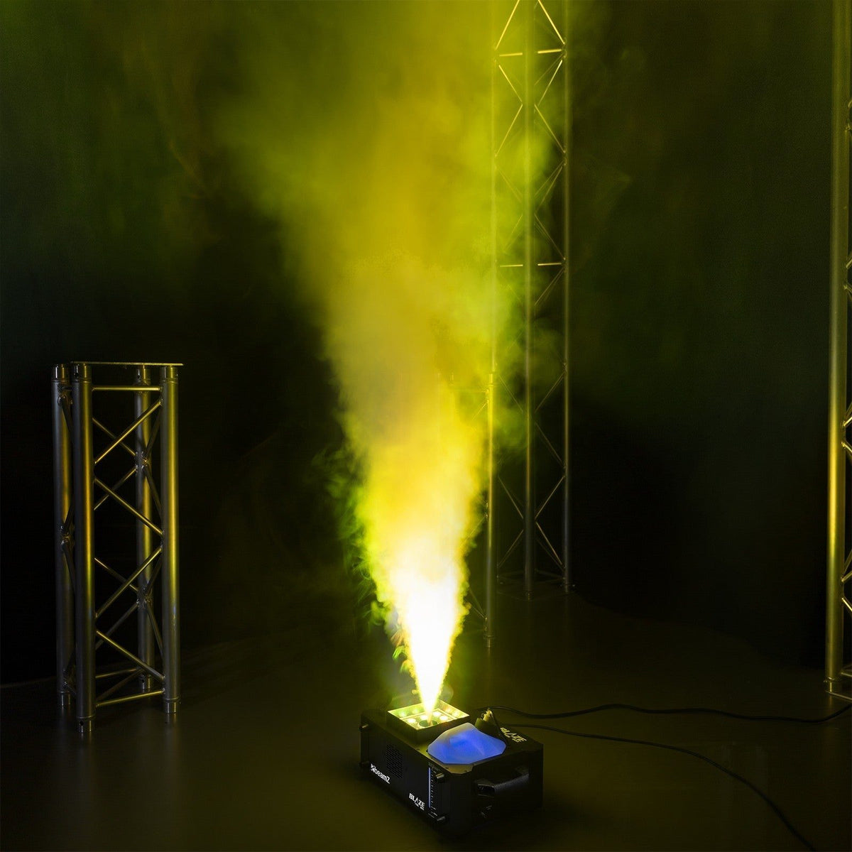 beamZ BLAZE800 - Maquina de humo vertical 12x4W 4en1 LED - Tempo Shop