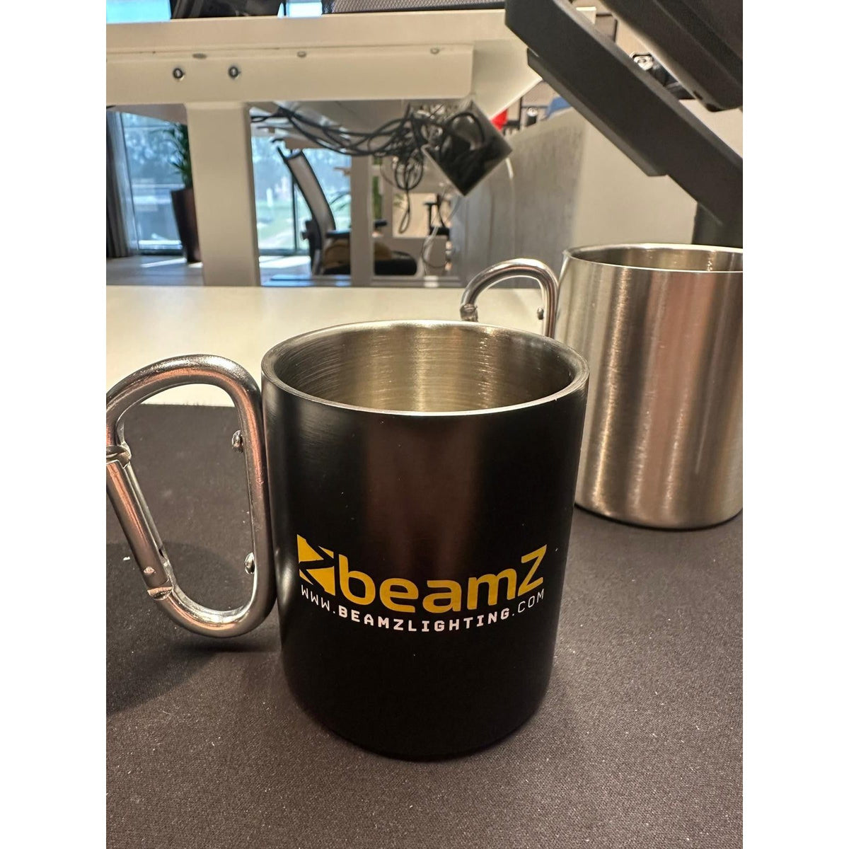 beamZ Thermo Mug 280 ml - Taza térmica de acero inoxidable con asa mosquetón para técnicos y DJs - Tempo Shop