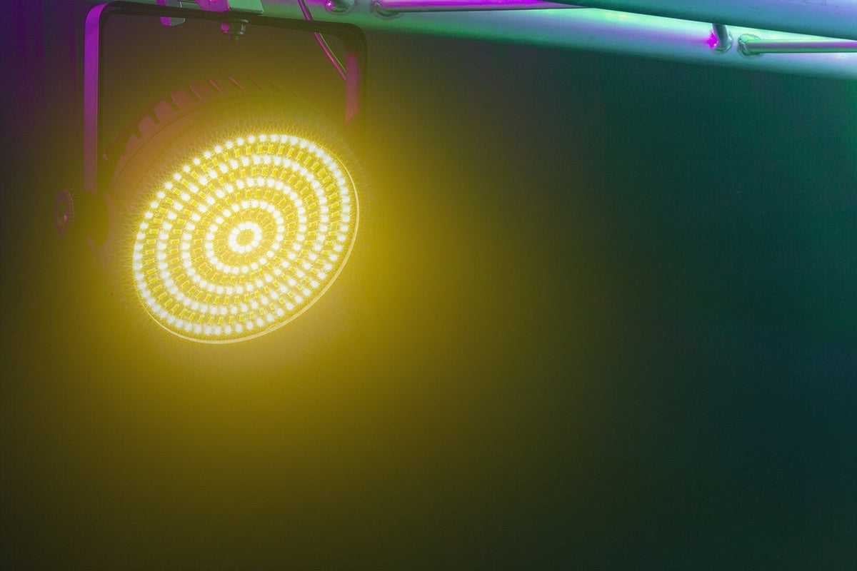 beamZ BT430 - Foco Par Ligero Strobo CW/WW - Tempo Shop