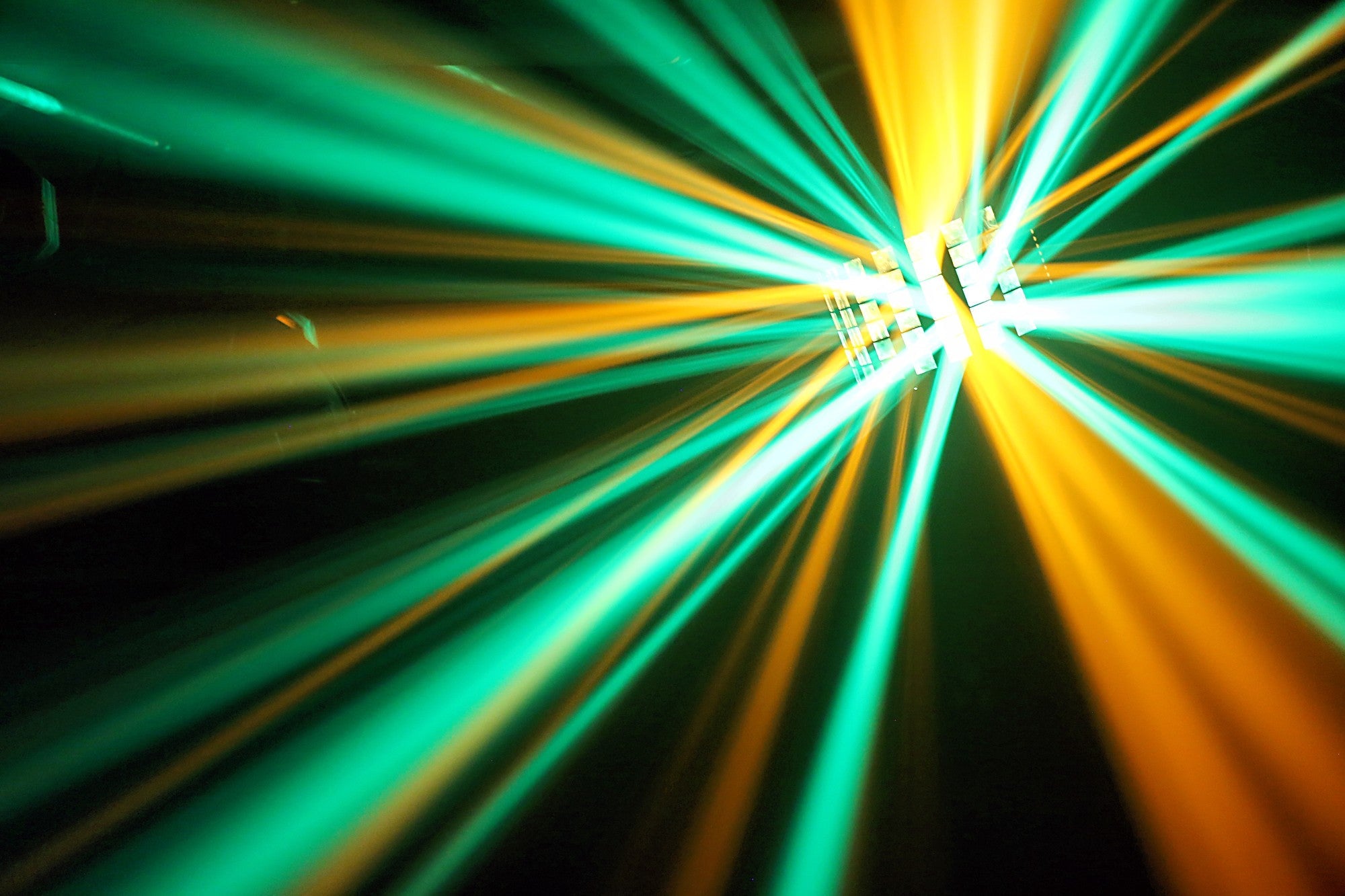 beamZ Butterfly II - LED mini derby - Tempo Shop