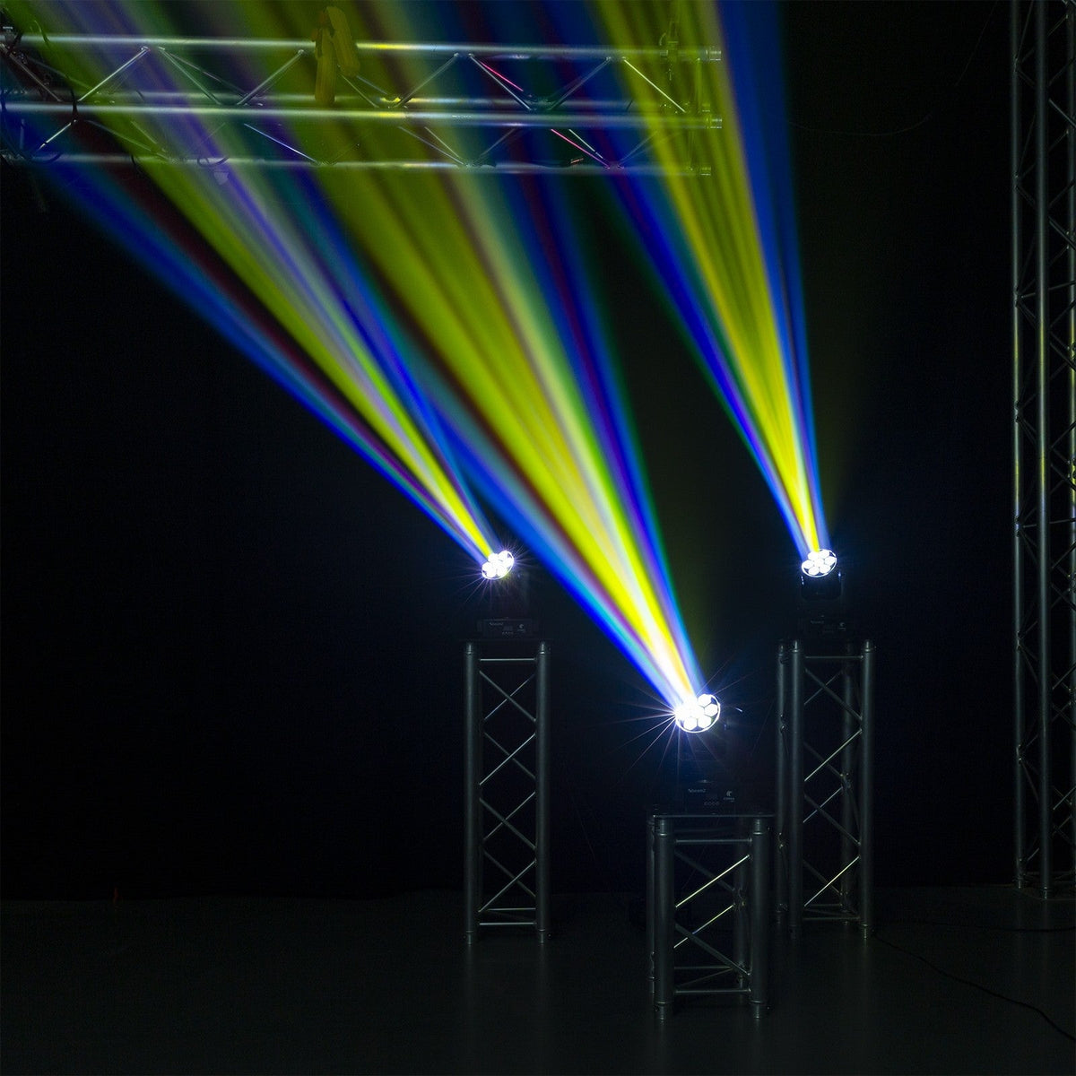 beamZ Cobra 160 - LED Spot Cabeza móvil con Bee Eye - Tempo Shop