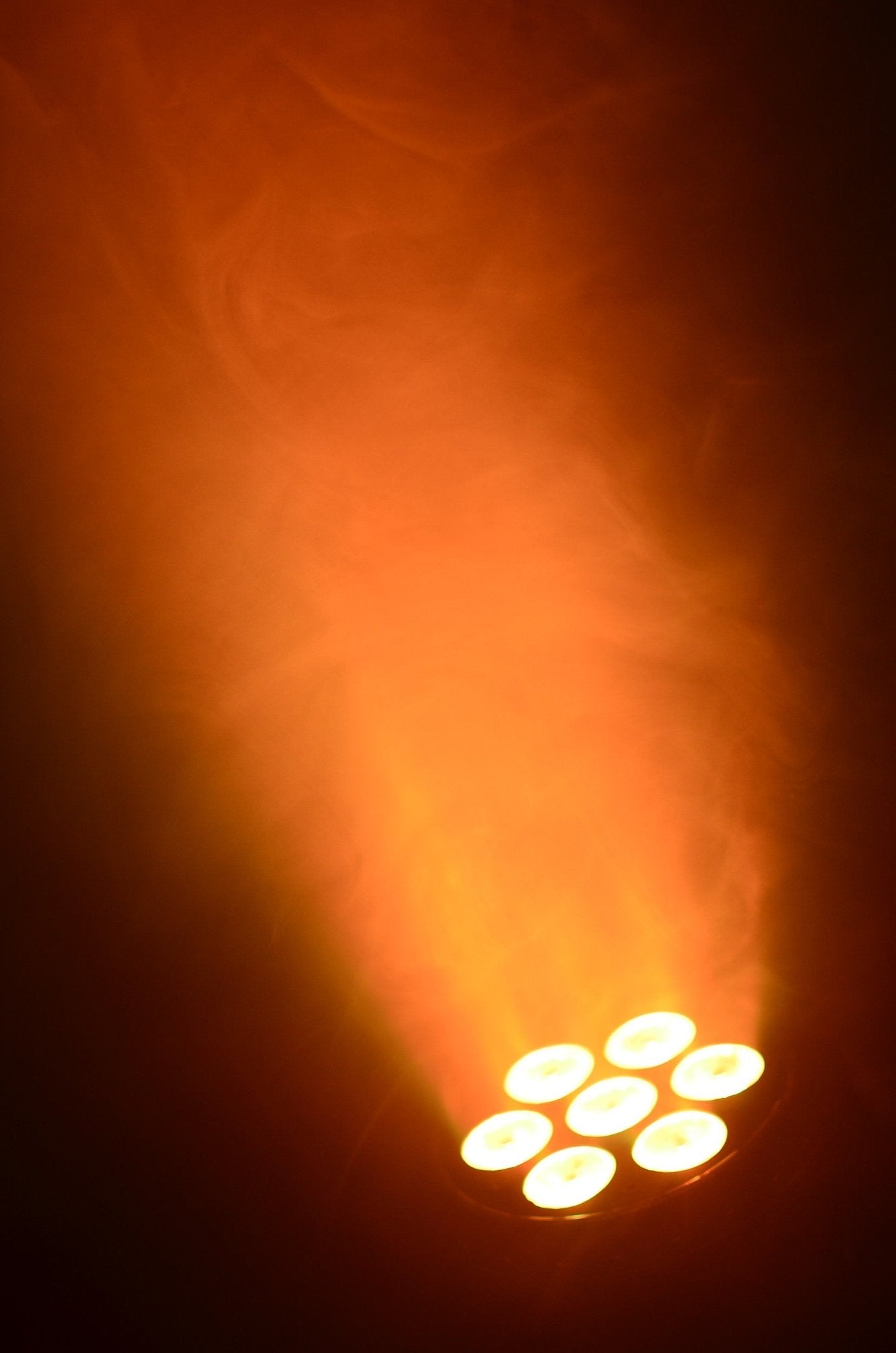 beamZ MHL74 - LED Wash Cabeza Movil 7x 10W Blanco - Tempo Shop