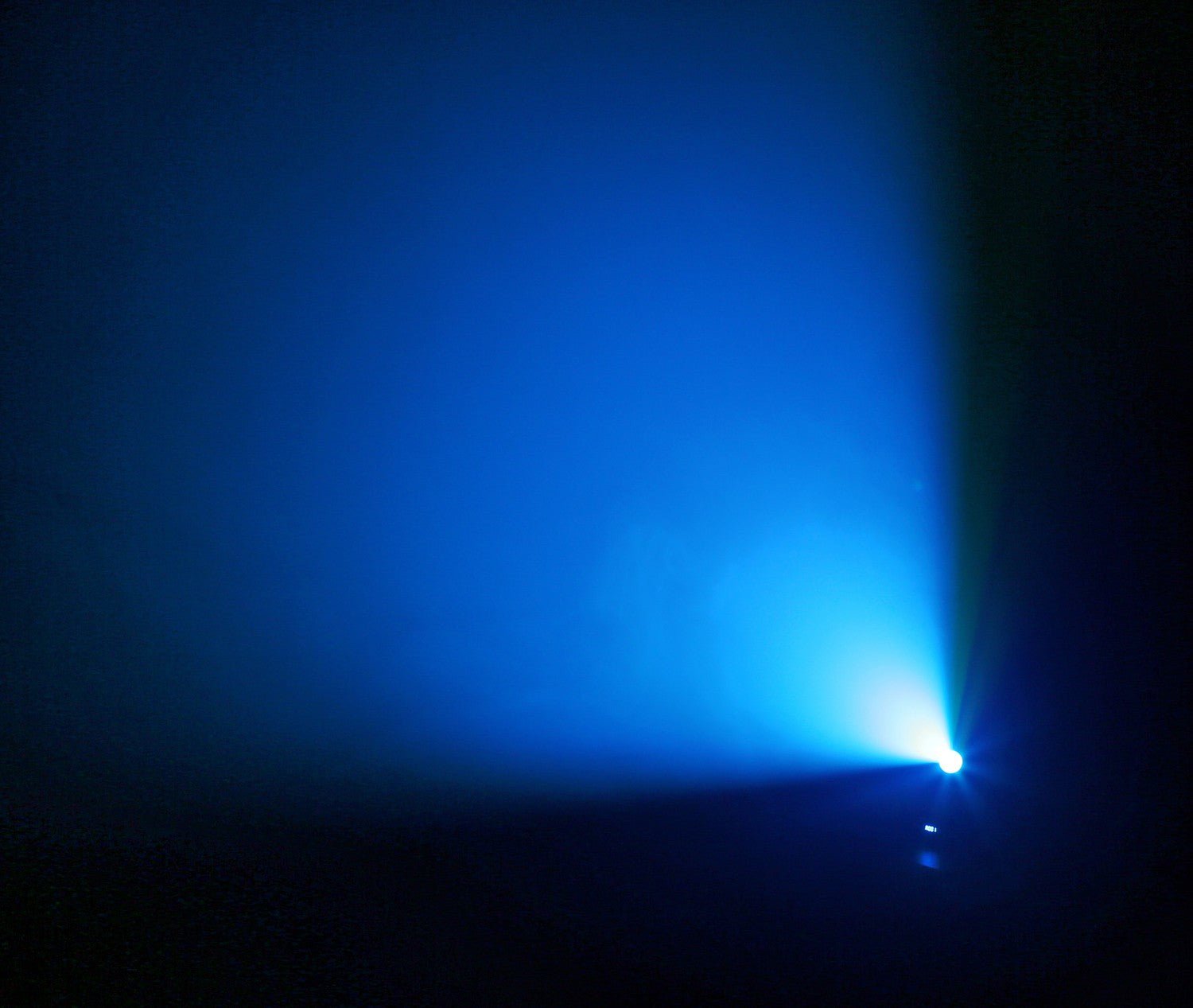 beamZ Panther 40 - LED Spot Cabeza Móvil - Tempo Shop