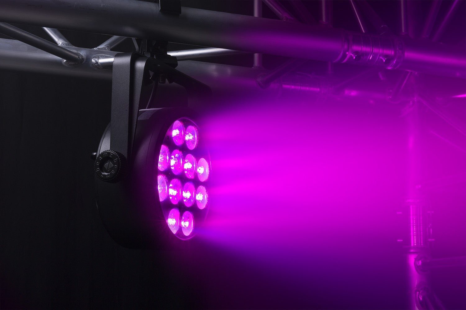 beamZ Pro BAC304 - Foco Par LED Aluminio - Tempo Shop