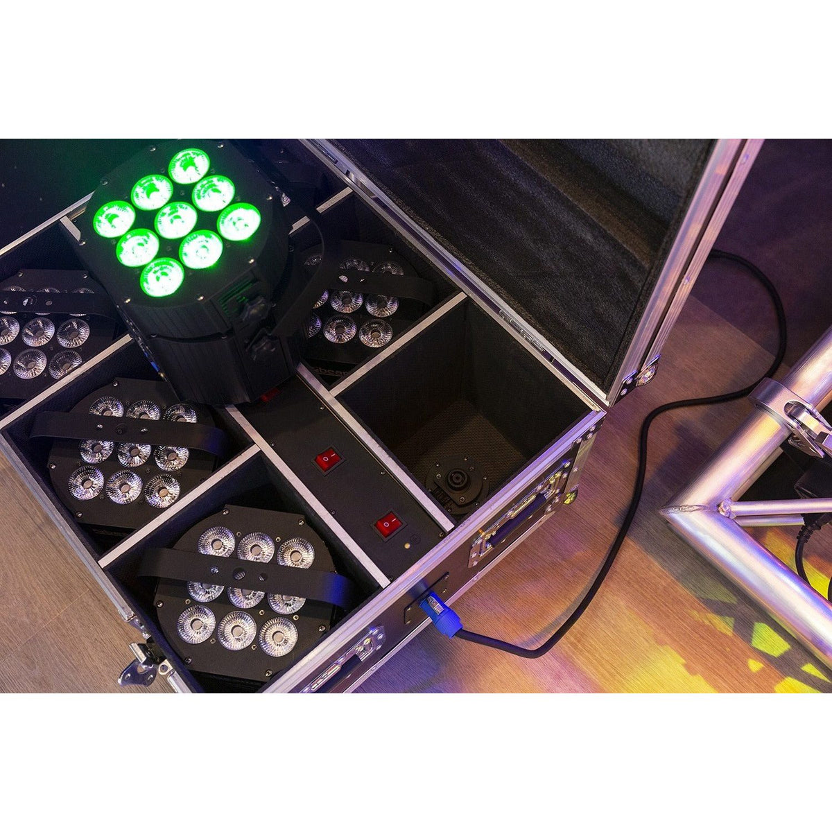 beamZ Pro BBP60 - Conjunto Focos, 6pcs en Flightcase con cargador - Tempo Shop