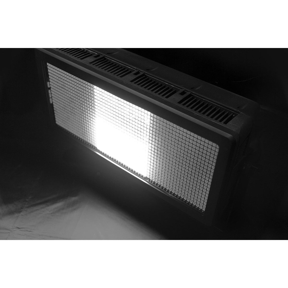beamZ Pro BS1500W - Strobo LED CW IP65 - Tempo Shop