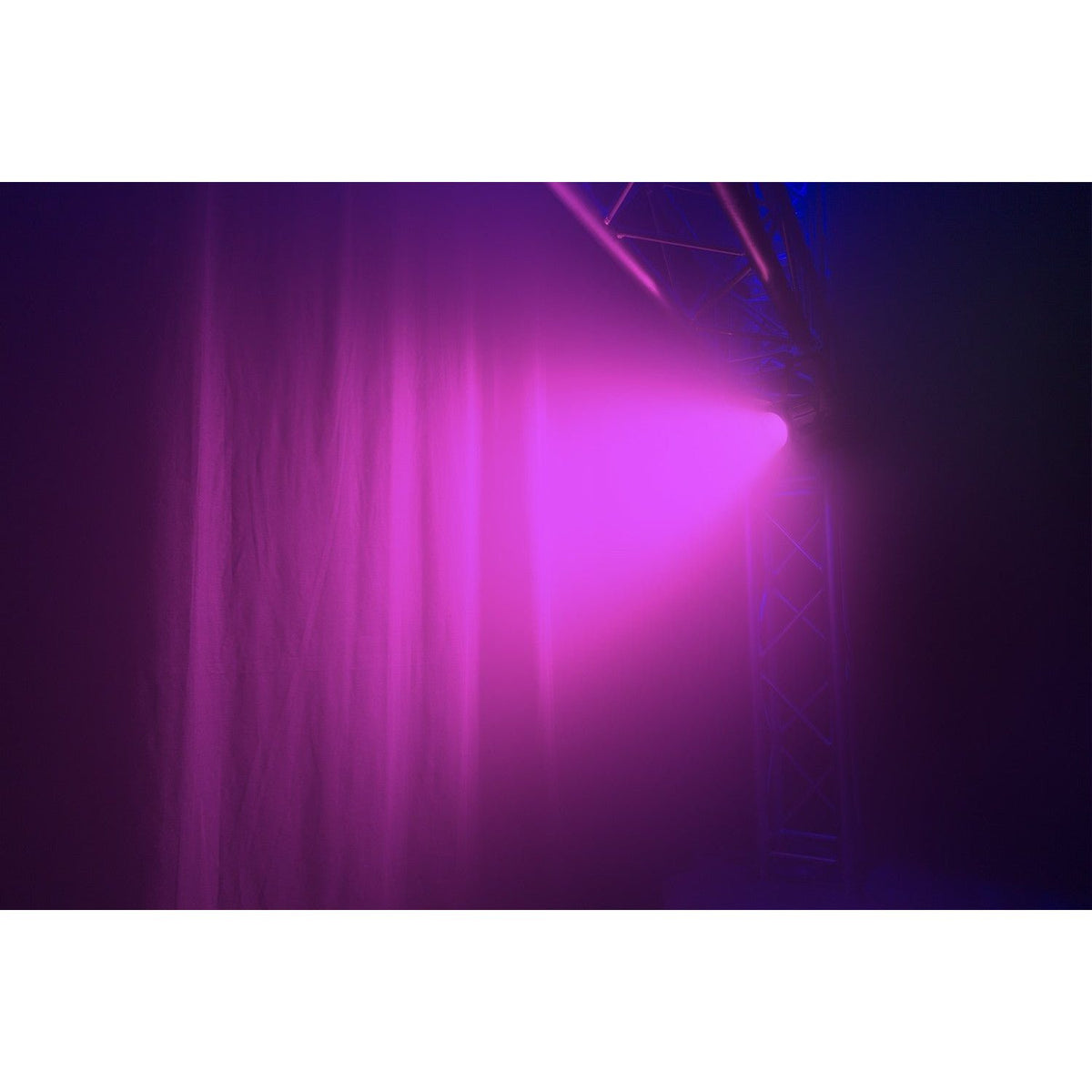 beamZ Pro BTF440Z - Mini Foco Fresnel Zoom 4x 40W LED RGBW - Tempo Shop