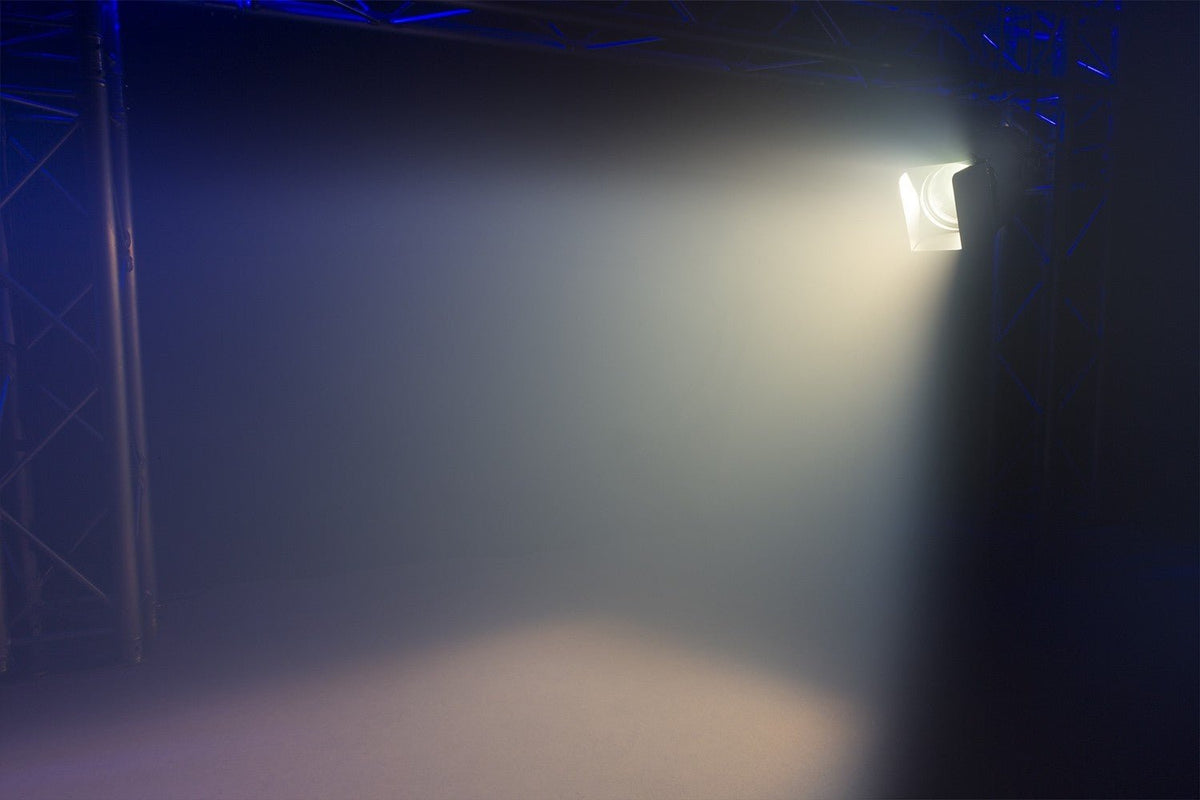 beamZ Pro BTF300Z - Foco Fresnel Zoom 300W LED Blanco 3200K - Tempo Shop