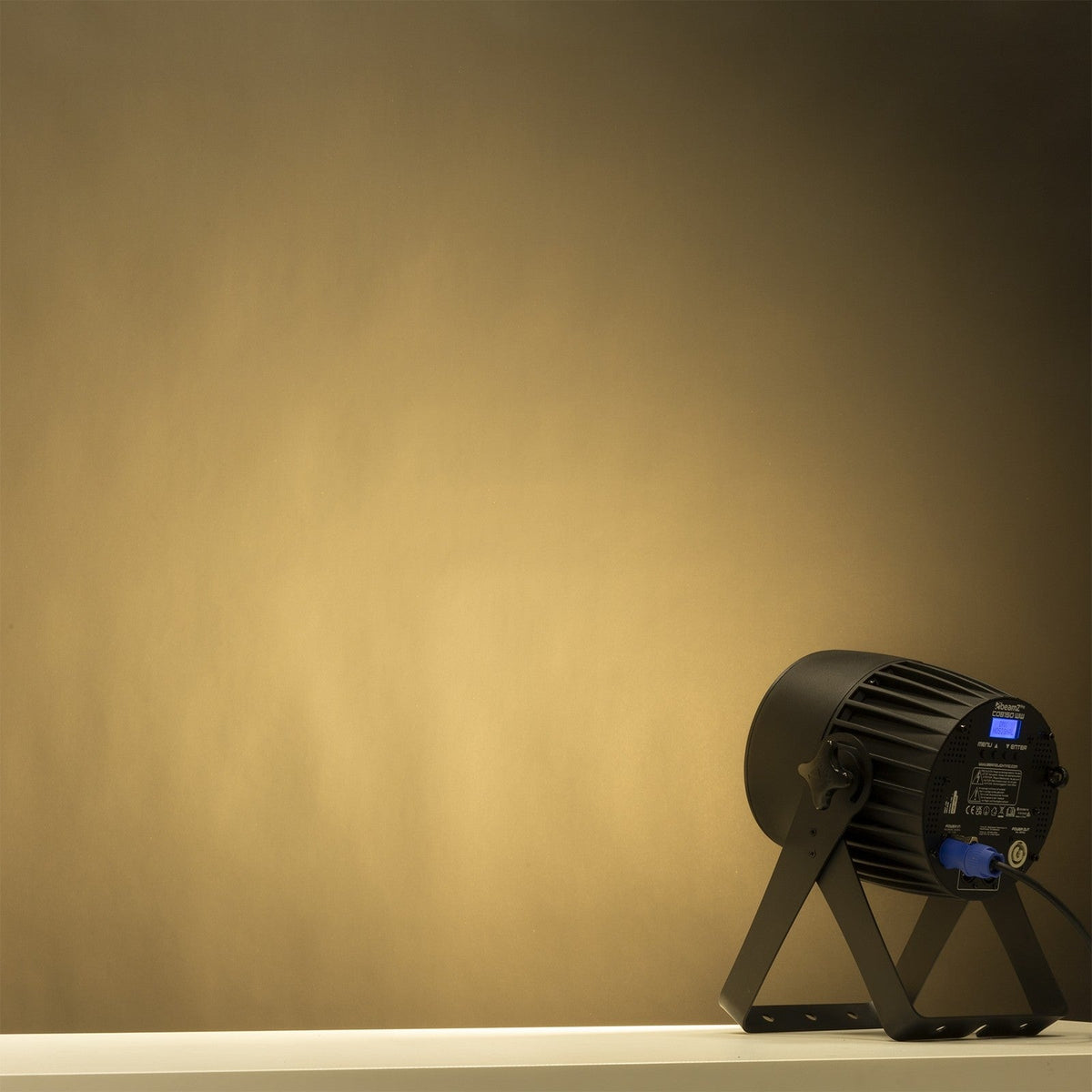 beamZ Pro COB150WW - Foco Pro PAR 150W COB Blanco Cálido - Tempo Shop