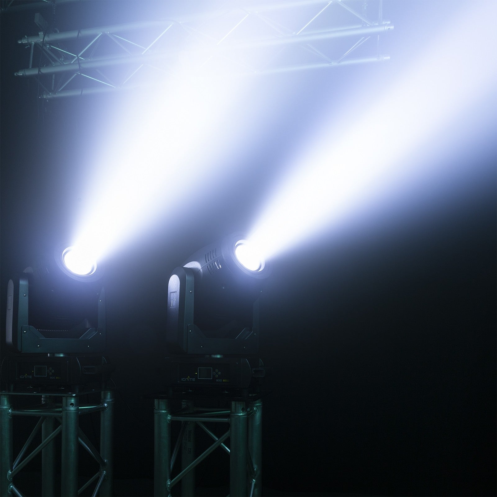 beamZ Pro IGNITE300 - LED BSW Cabeza móvil 2pcs en Flightcase - Tempo Shop