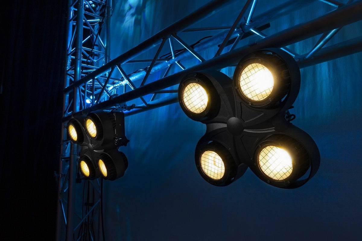 beamZ Pro SB400IP - Cegadora de escenario IP65 COB - Tempo Shop