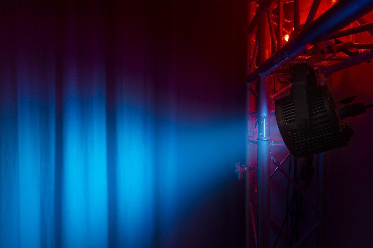 beamZ Pro WBP612IP - Foco PAR LED Aluminio IP65 6 - en - 1 - Tempo Shop