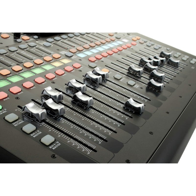 Behringer X32 Compact - Mezclador digital de 40 canales