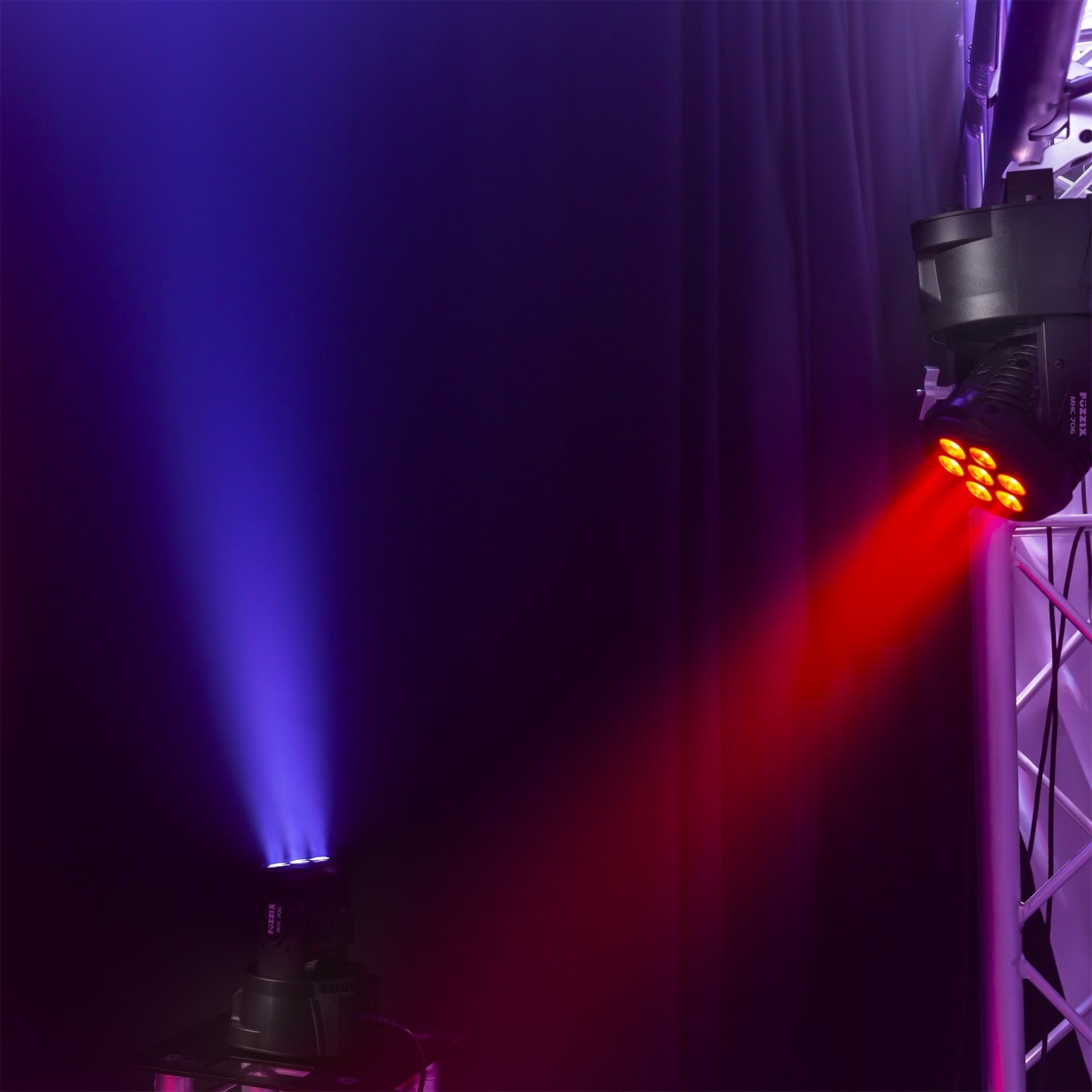 Fuzzix MHC706 - LED Wash Cabeza movil - Tempo Shop