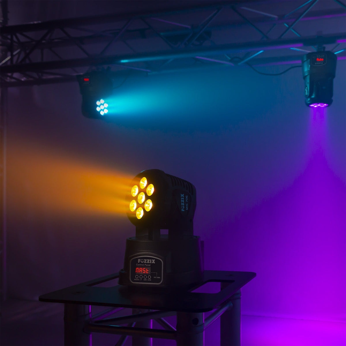 Fuzzix MHC706 - LED Wash Cabeza movil - Tempo Shop