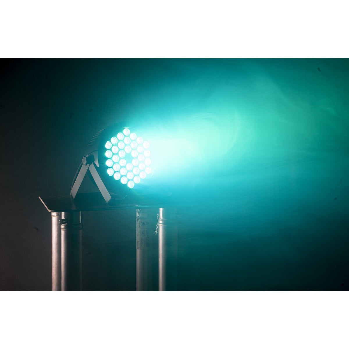 Ibiza Light & Sound THINPAR36X1W-RGB – Proyector PAR extra-plano con 36 LED RGB 1 W - Tempo Shop