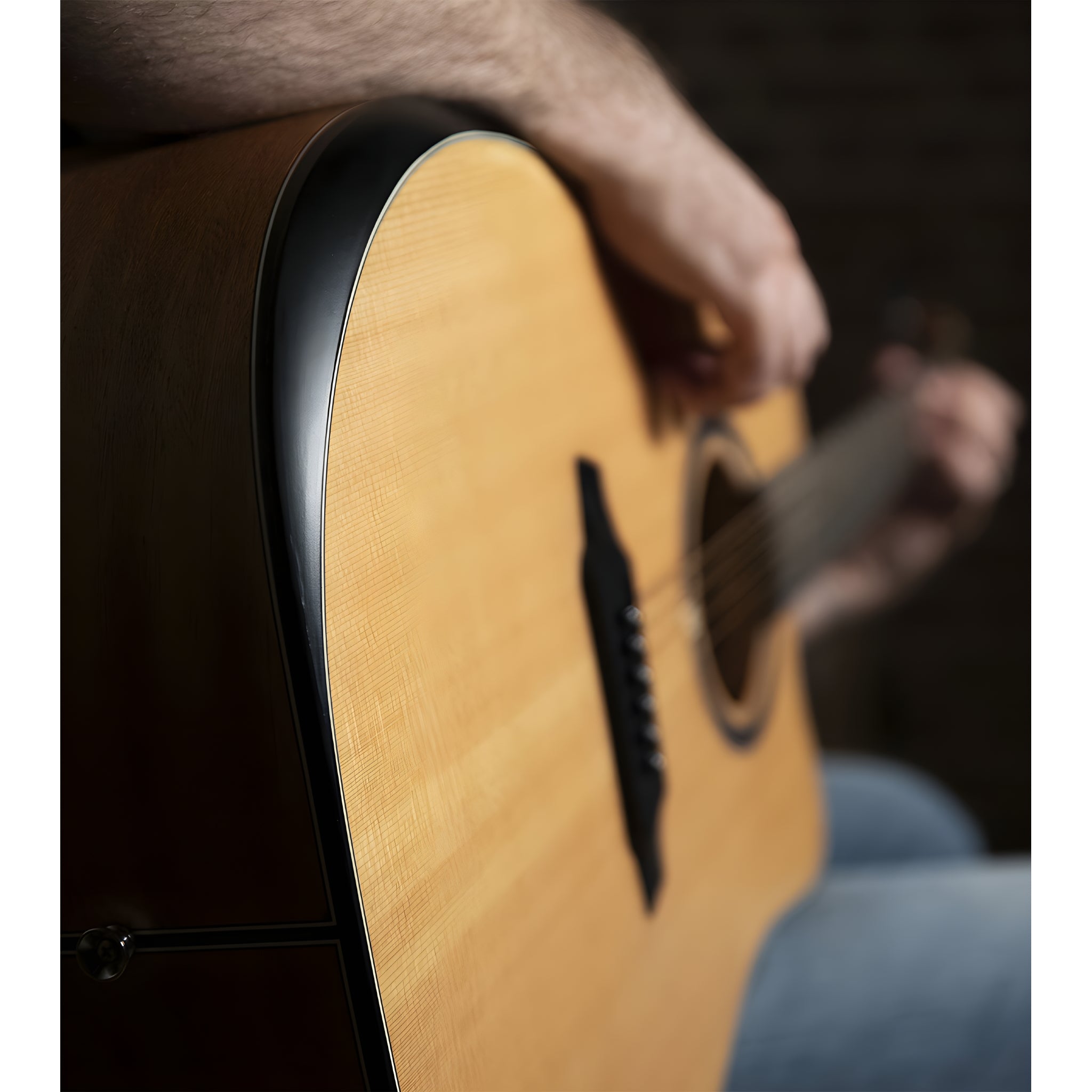 OQAN QGA - 100 CE SOLID NAT (PREAMP) - Guitarra electro - acústica con cutaway tipo dreadnought - Tempo Shop