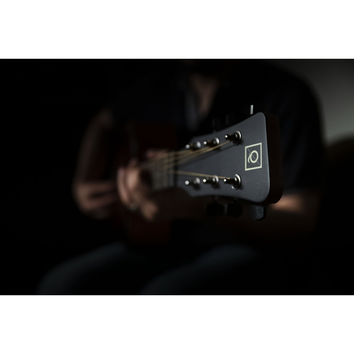 OQAN QGA - 100CE SBG (PREAMP) - Guitarra electro - acústica con cutaway tipo dreadnought - Tempo Shop