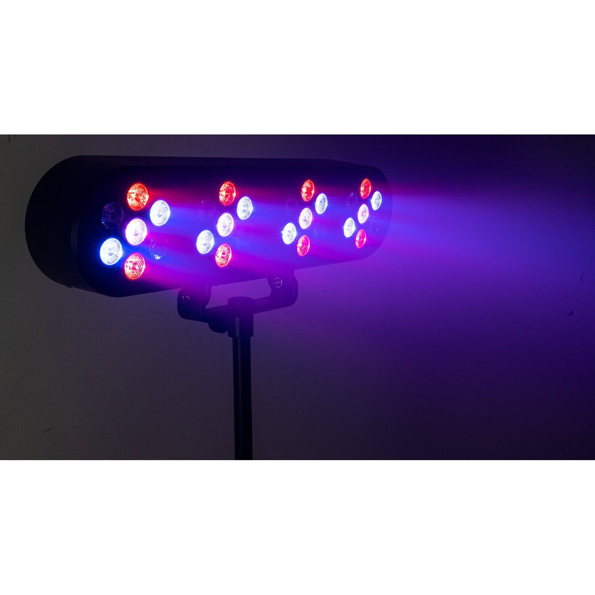 Party Light & Sound FUNLED – Set de 4 PAR LED con soporte y mando a distancia - Tempo Shop