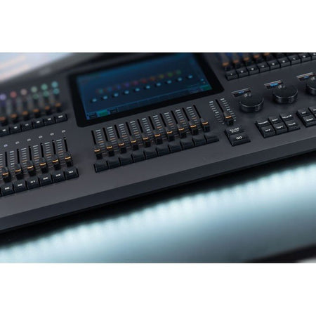 Showtec LAMPY 40 2U - Consola DMX con 40 faders y 2 Universos - Tempo Shop