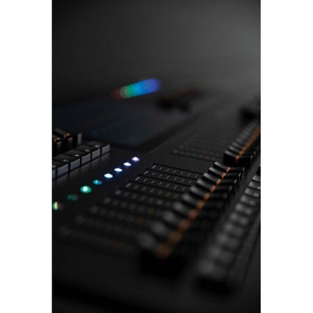 Showtec LAMPY 40 2U - Consola DMX con 40 faders y 2 Universos - Tempo Shop