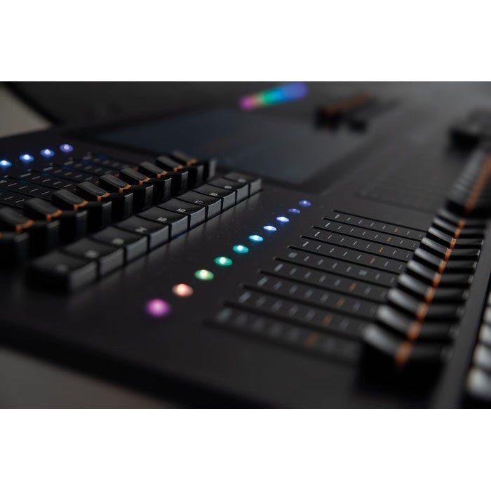 Showtec LAMPY 40 2U - Consola DMX con 40 faders y 2 Universos - Tempo Shop