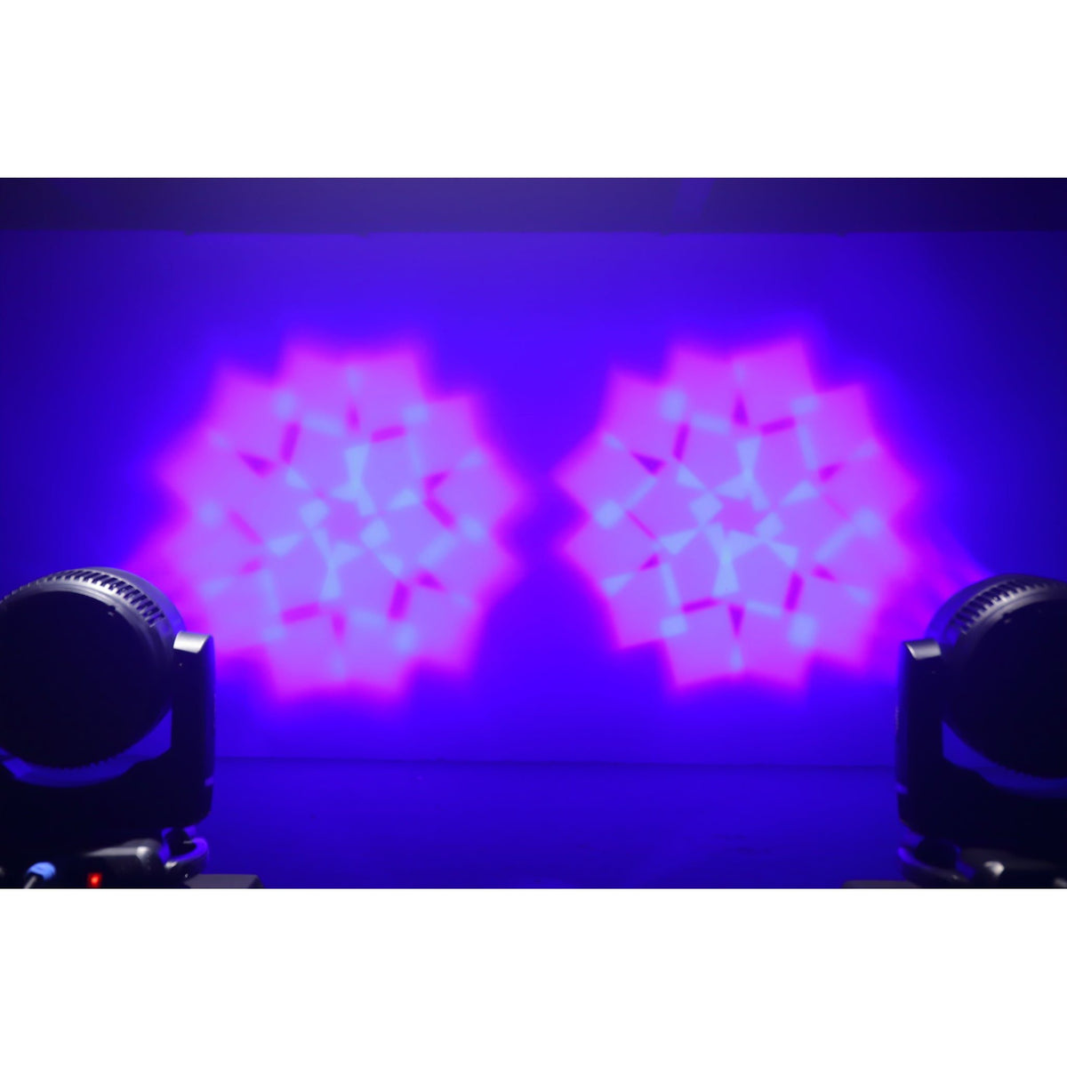TEMPO BeeEye 19x40 – Cabeza móvil Beam & Wash Ojos de abeja LED 19x40W Zoom RGBW - Tempo Shop