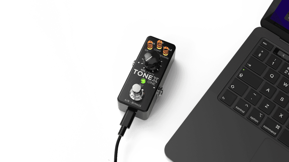 IK Multimedia TONEX ONE - Mini pedal de modelado por IA con 20 presets, salida TRS estéreo/auriculares e interfaz USB-C