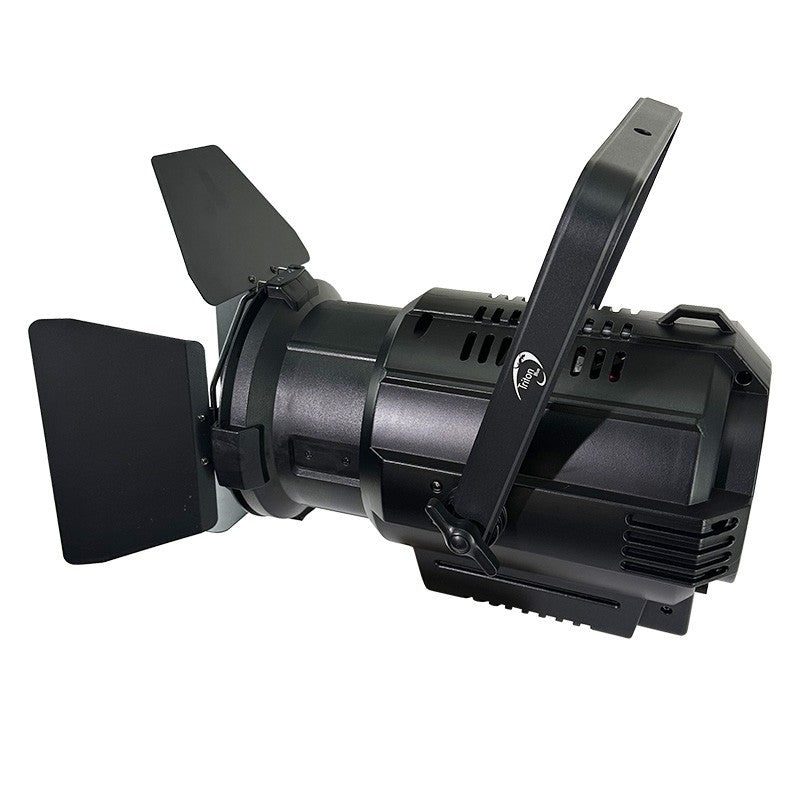 Triton Blue FR-3200-300 – Fresnel LED 300 W 3200 K con zoom manual 15°–60° e incluye visera - Tempo Shop