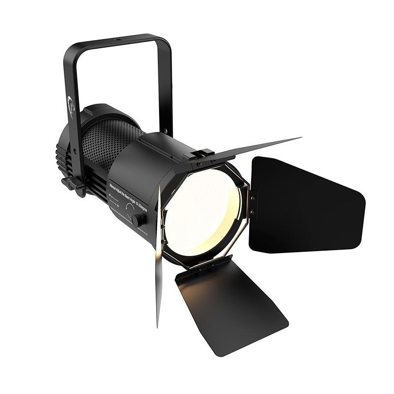 Triton Blue FR-3200-200 – Fresnel LED bicolor 200 W (3200–6500 K) con zoom manual 10°–35° e incluye visera