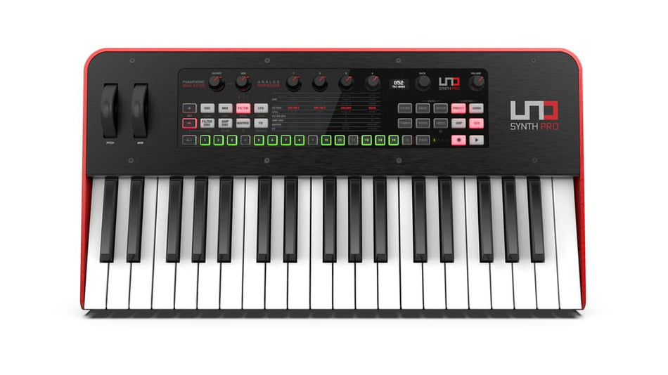 IK Multimedia UNO Synth Pro - Sintetizador analógico parafónico de 3 osciladores con doble filtro y teclado Fatar de 37 teclas